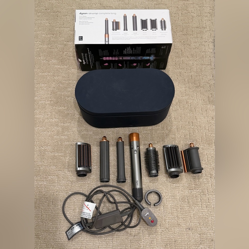 Dyson Men’s Multi-Attachment Styler in Gray and Rose Gold - Picture 10 of 13